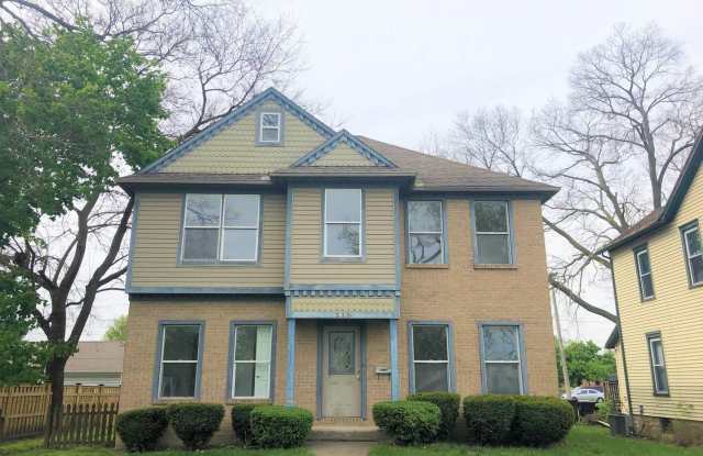 335 E Central Ave - 335 East Central Avenue, West Carrollton, OH 45449