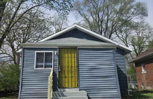 624 West 44th Place photos photos
