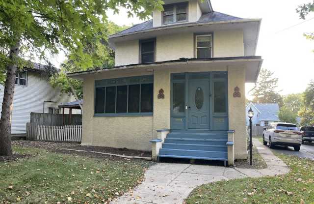 141 Park Avenue - 141 Park Avenue, DeKalb, IL 60115