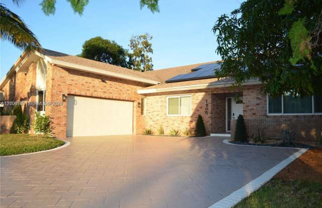 1200 NW 78th Ave photos photos