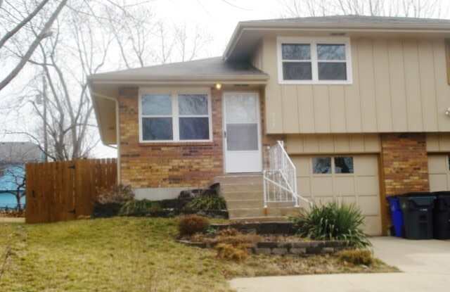 512 North Parker Terrace Gallery 2