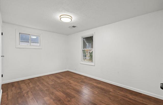 4346 Elm Avenue Gallery 2
