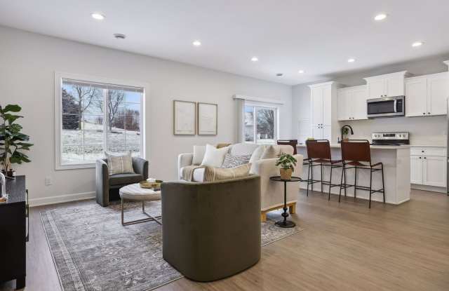 3 Bedroom Town Home ~ End Unit Gallery 2