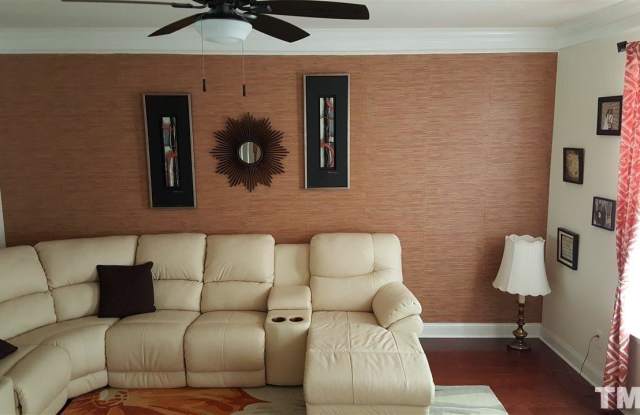 611 Berry Chase Way Gallery 2