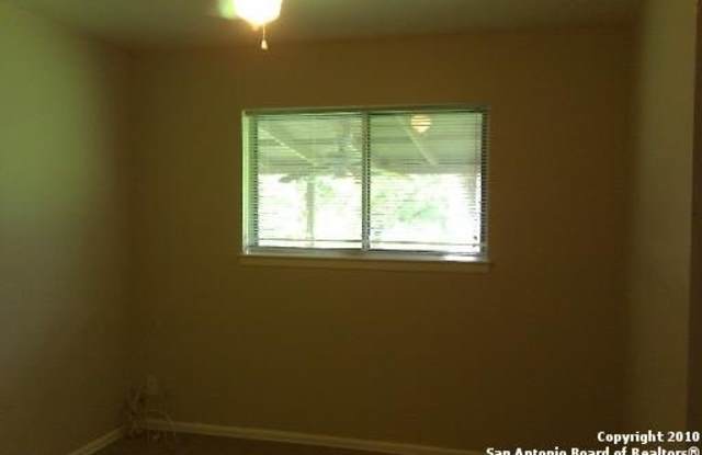 225 MEADOW LN photos photos