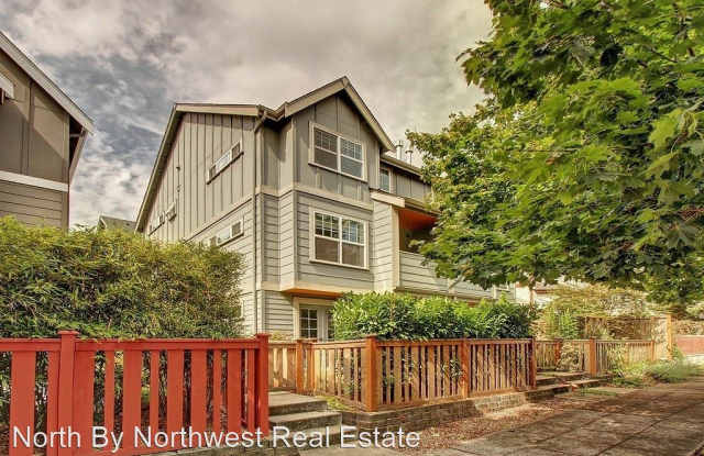 539 25th Ave S - 539 25th Ave S, Seattle, WA 98144