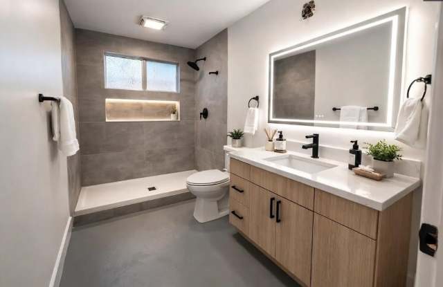 2731 E Montecito Avenue photos photos