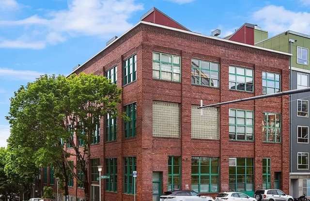 Modern 1-Bedroom Downtown Apartment with Puget Sound, Skyline and Space Needle Views. Available Now! - 66 Bell Street, Seattle, WA 98121