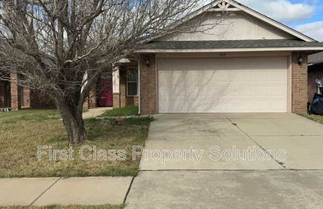 2237 NW 199th St photos photos