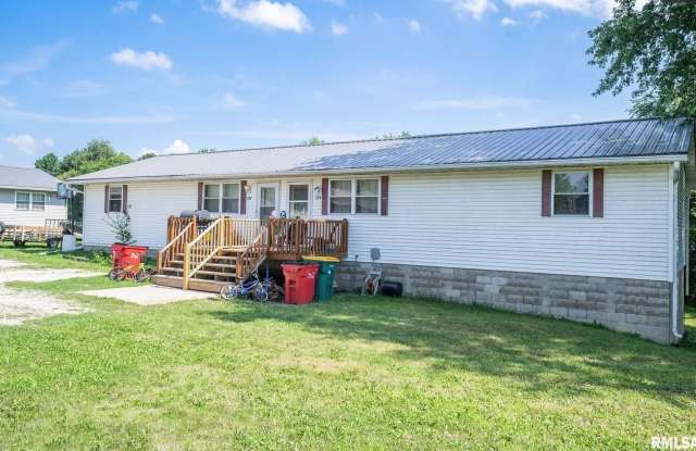 222-224 Turtle Creek Dr - 2 photos photos