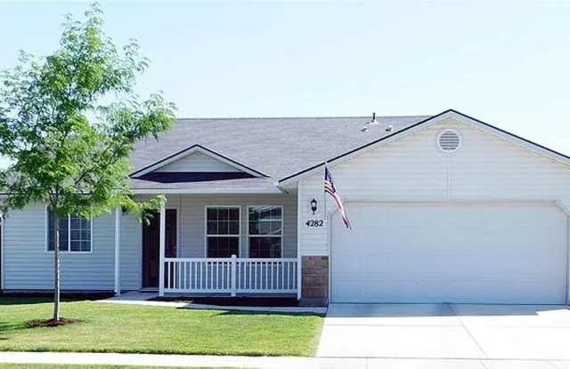 Adorable 3 bed 2 bath home in Meridian just off Locust Grove and Amity Gallery 1