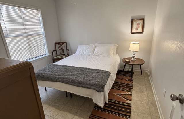 1706 Partridge SUBLEASE Gallery 3