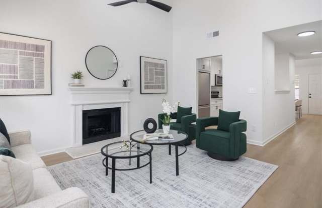 4033 Ravenwood Court Gallery 3
