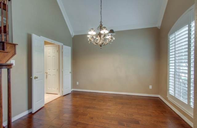 224 Heatherwood Drive Gallery 3