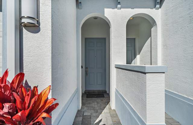 4925 Pointe Midtown Way photos photos