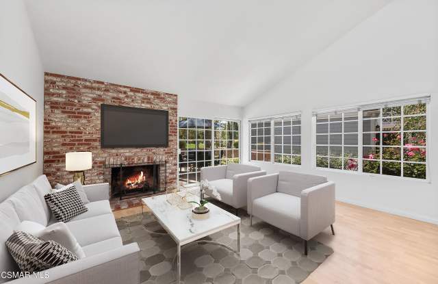 32118 Beachlake Lane Gallery 3