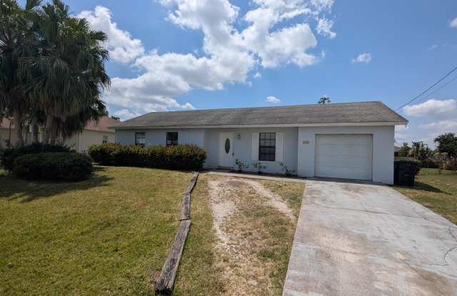 554 SW Lakehurst Drive photos photos