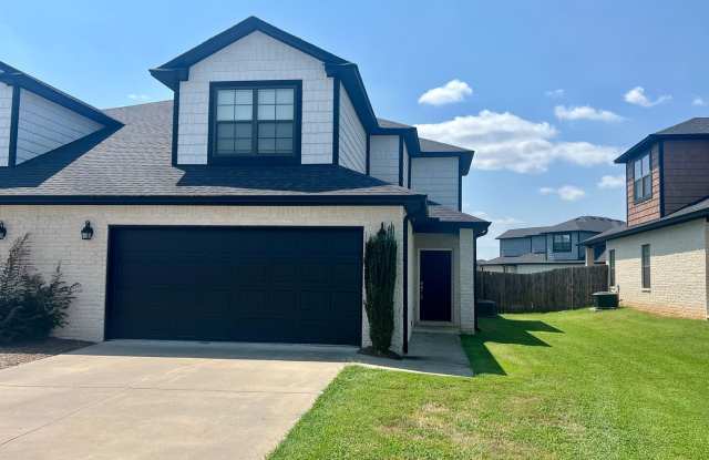 Spacious 3 Bedroom/2 Bathroom Townhome in Chaffee Crossing! *Ask about the Move In Special!* photos photos