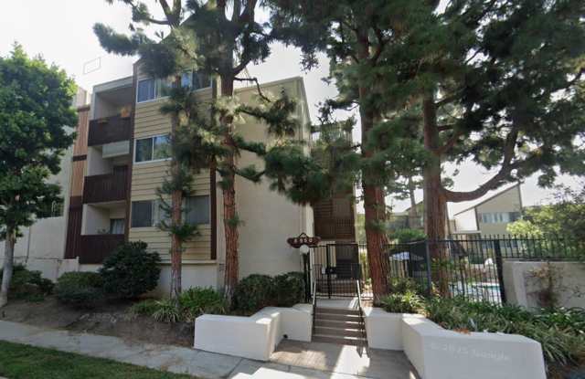 $3,395! Beautifully Remodeled Top-Floor 2-Bedroom, 2-Bathroom Condo! 90230! Gallery 1