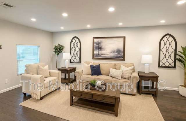 129 Pecos St - 129 Pecos Street, Garland, TX 75041 129 Pecos St - 129 Pecos Street, Garland, TX 75041