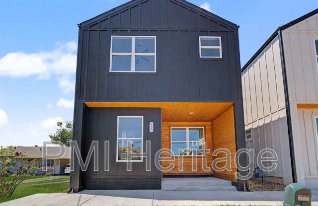 602 North 6th Street Gallery 1