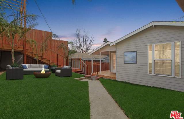 2414 Effie St photos photos