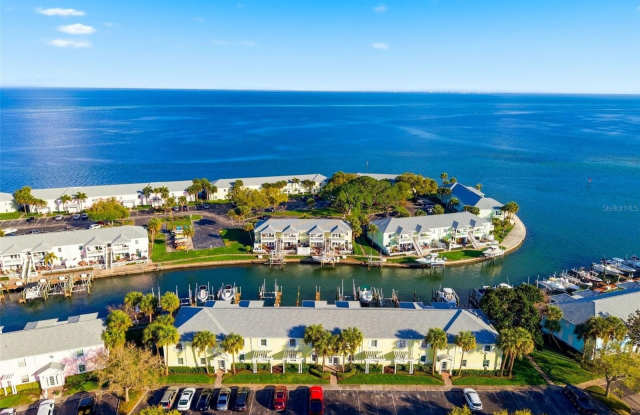 5174 BEACH DRIVE SE photos photos