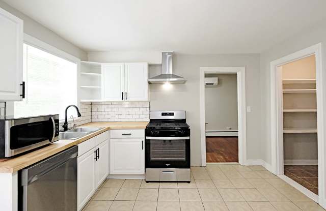 Updated, Pet-Friendly Fry's Spring Duplex - Grad Students Are Welcome! photos photos
