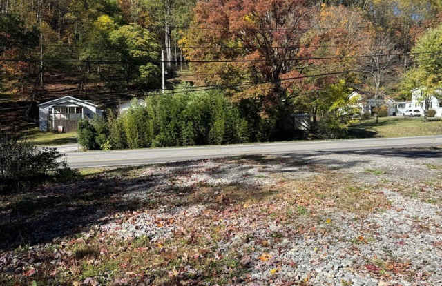 RT 16/ NEAR SOPHIA, 330 ROBERT C. BYRD DR. Gallery 2