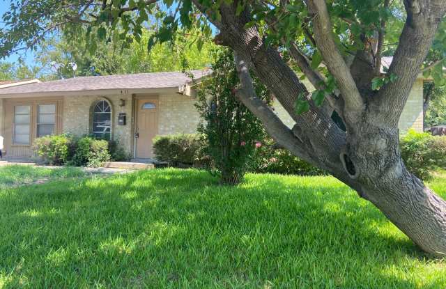 4018 Providence Dr - 4018 Providence Drive, Garland, TX 75043