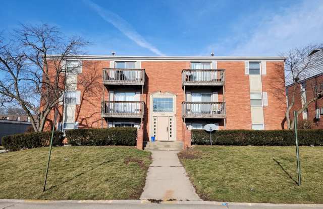 Updated Urbana Apartment with Balcony & Covered Parking photos photos