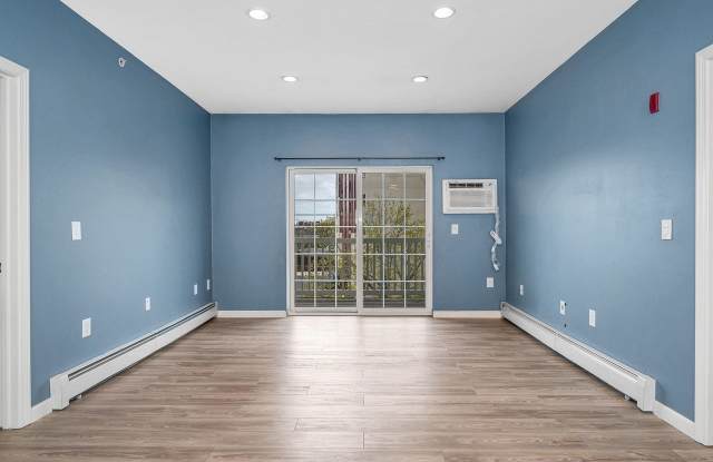 18 Harbor Ave Gallery 3