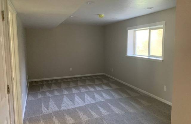1566 E SHALISAN CIR Gallery 3