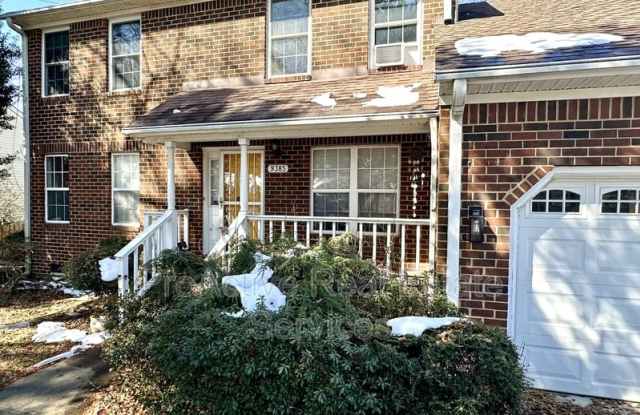 9385 Pine Tree Road photos photos