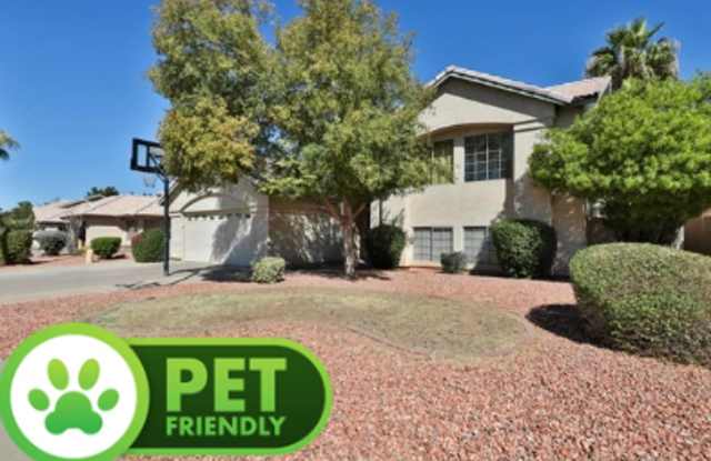 Pet Friendly 5-bedroom, 3 bath Home w/ Pool and Finished Basement photos photos