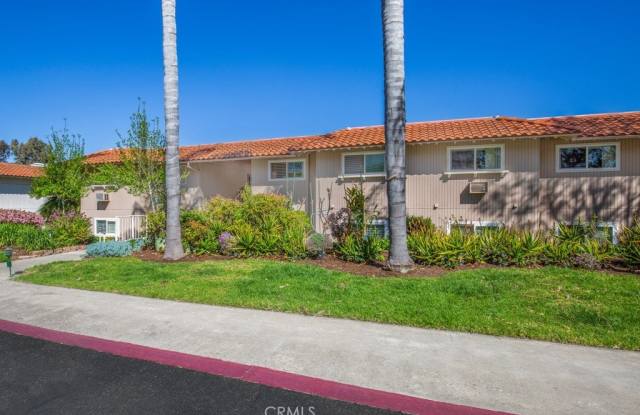 884 Via Mendoza, Unit O - 884 via Mendoza, Laguna Woods, CA 92637
