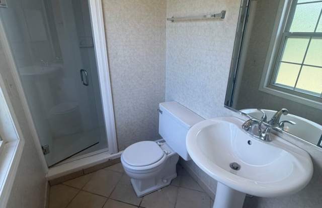 St. Andrews Convenience Gallery 4