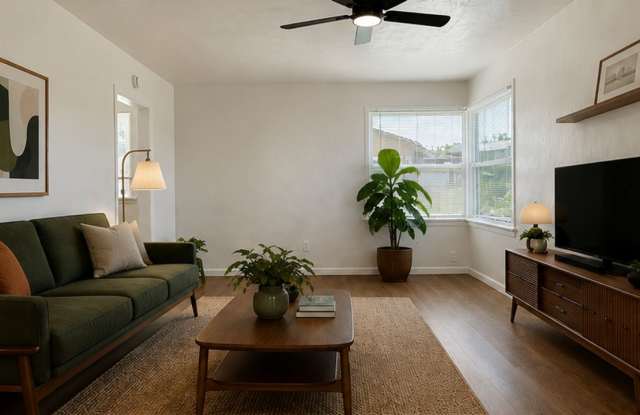 Fully Fenced & Remodeled 3 Bedroom House with Detached Double Car Garage! Washer & Dryer Hookups! Gallery 3