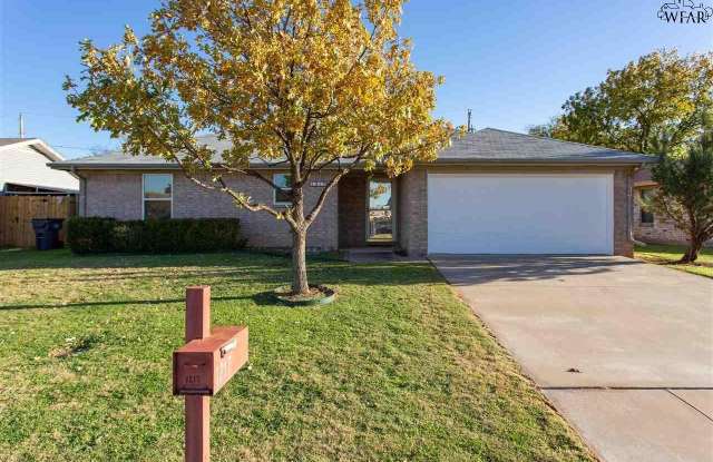 1217 SUN VALLEY DR - 1217 Sun Valley Drive, Wichita Falls, TX 76302