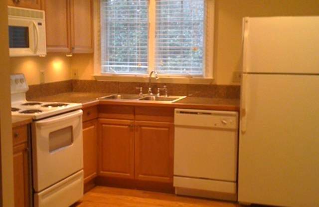 2238 Dogwood Lane Northeast Gallery 3