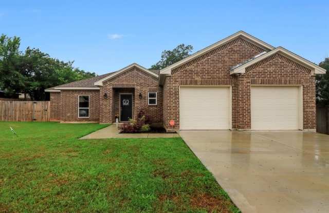 605 Madeline Court photos photos