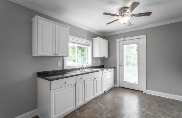 416 Jadie Ln - 416 Jadie Lane, Chattanooga, TN 37405