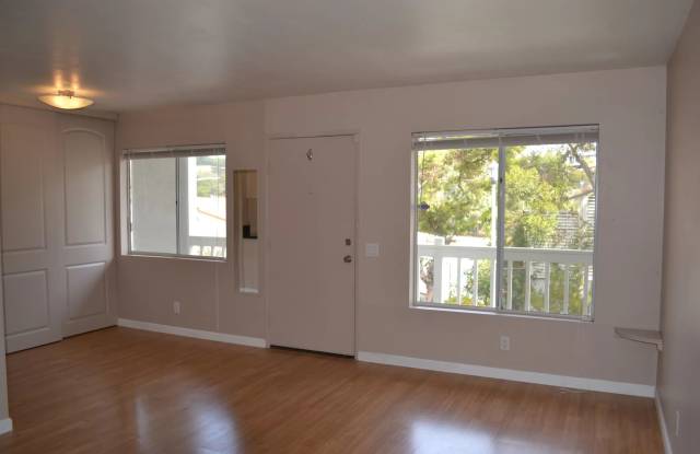 25050 Terrace Lantern # 22 photos photos