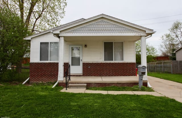 27510 Garfield St - 27510 Garfield Street, Roseville, MI 48066