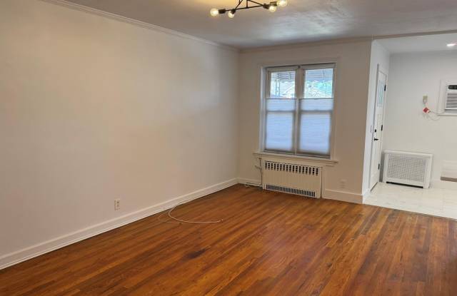 19-16 150th Street Gallery 3