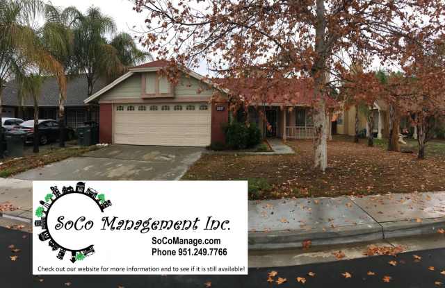 3 Bedroom / 2 Bathroom Home in Perris photos photos