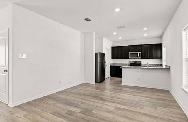 New Build 3 Bedroom Condo in West San Antonio Gallery 3