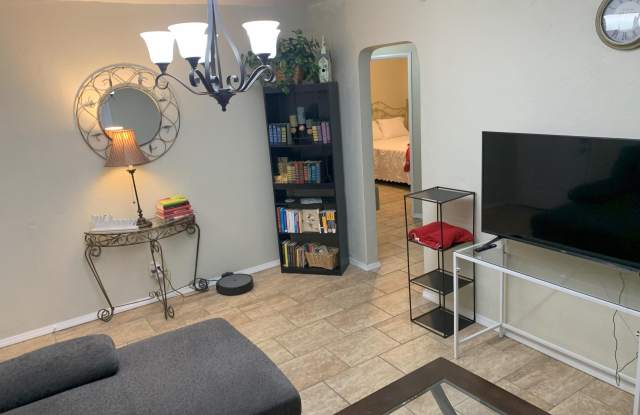 5909 TROWBRIDGE Drive Gallery 4