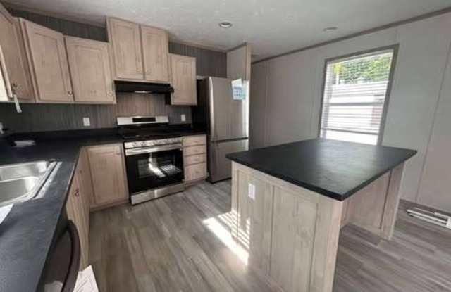 1083 E State Rd 2 photos photos