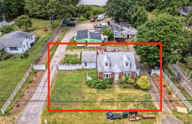152 Yaphank Avenue photos photos